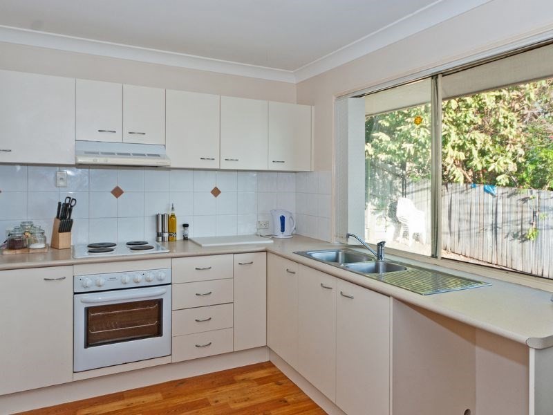 28 Ingles Drive, Redbank Plains QLD 4301