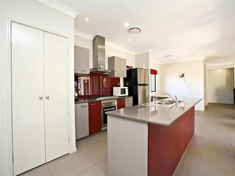 173 Alawoona Street, Redbank Plains QLD 4301