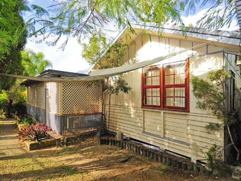 10 Allan Street, Goodna QLD 4300
