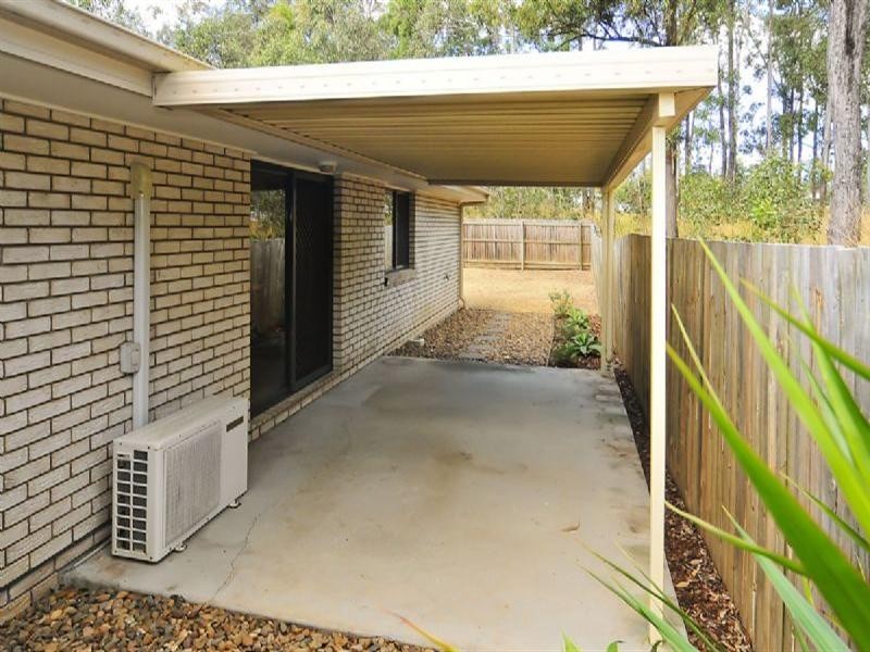 27 Whipbird Street, Bellbird Park QLD 4300