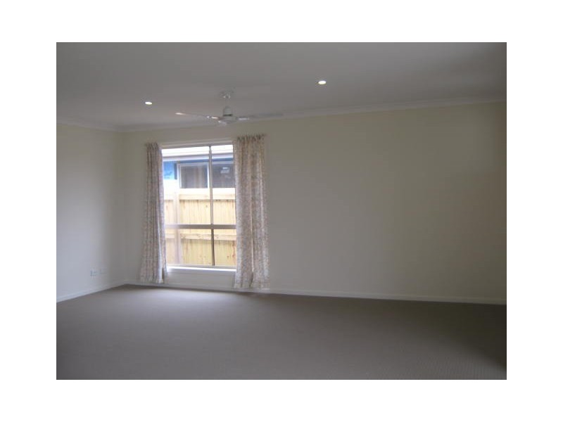 27 Huntley Crescent, Redbank Plains QLD 4301