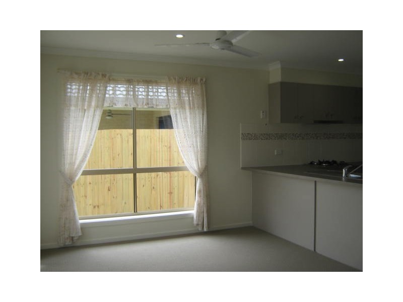 27 Huntley Crescent, Redbank Plains QLD 4301