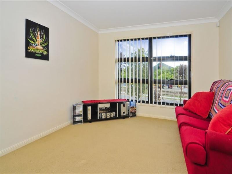 32 Holterman Crescent, Redbank Plains QLD 4301