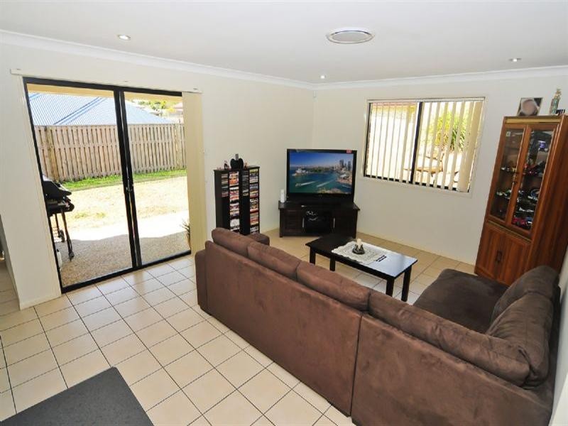 32 Holterman Crescent, Redbank Plains QLD 4301