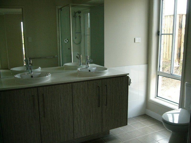 14 Cobbin Circuit, Redbank Plains QLD 4301