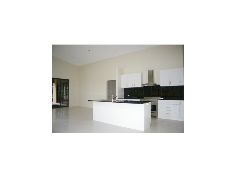 8 Wattletree Court, Brookwater QLD 4300