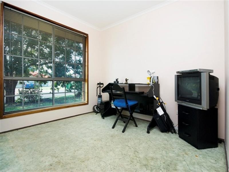 5 Forrest Crescent, Redbank Plains QLD 4301