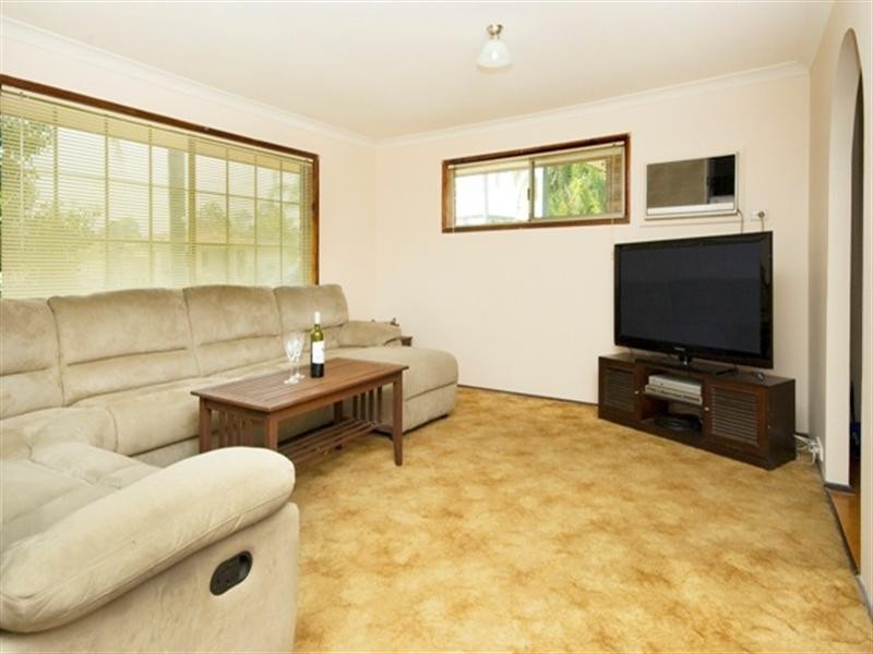 5 Forrest Crescent, Redbank Plains QLD 4301