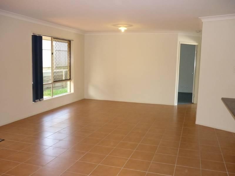 2 Jenny McMahon Court, Goodna QLD 4300