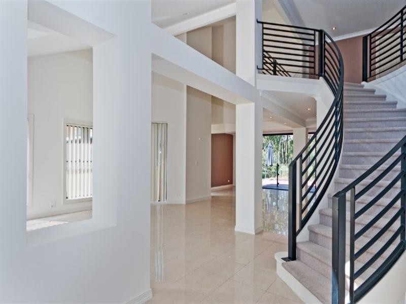 14 Oakview Circuit, Brookwater QLD 4300