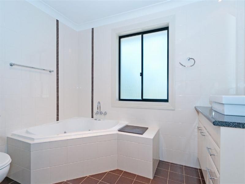 14 Oakview Circuit, Brookwater QLD 4300