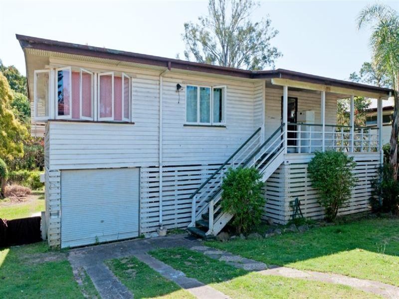 33 Dorricott Crescent, Goodna QLD 4300