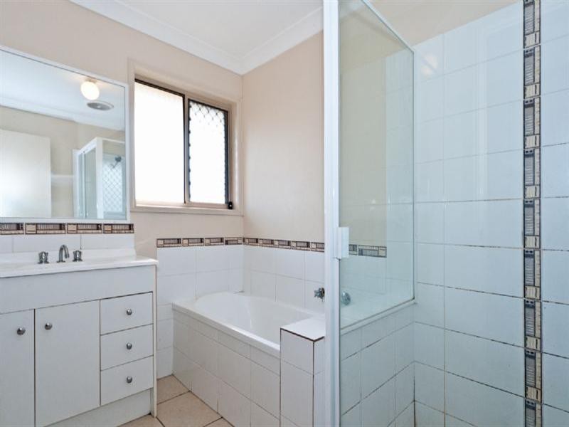 10 Bloom Way, Goodna QLD 4300
