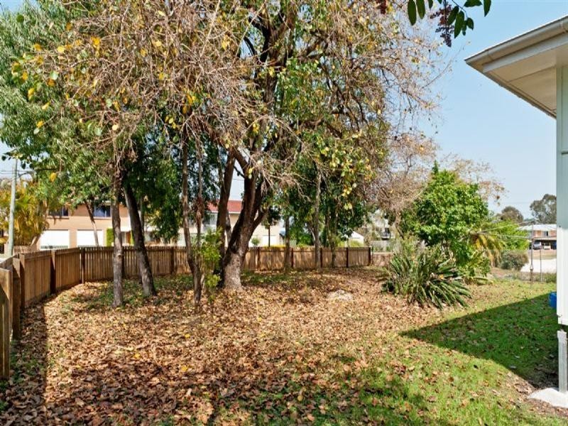 35 Doyle Street, Silkstone QLD 4304