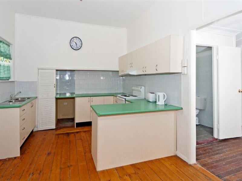 119 Whitehill Road, Eastern Heights QLD 4305