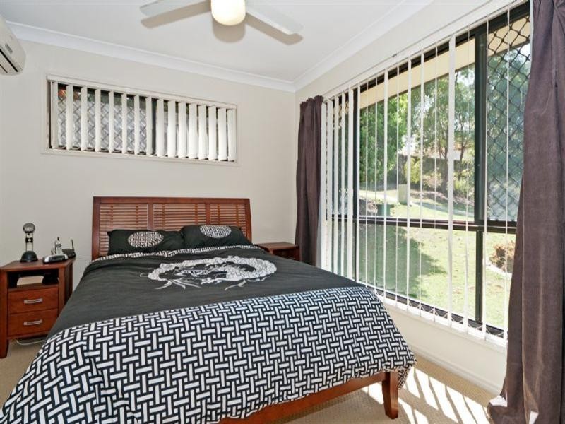 6 Daylilly Place, Springfield Lakes QLD 4300