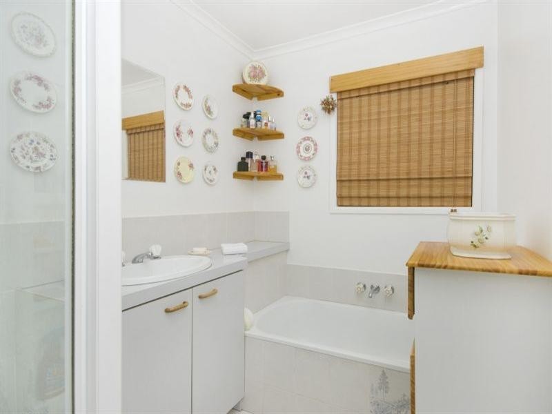 2 Nugent Street, Bellbird Park QLD 4300