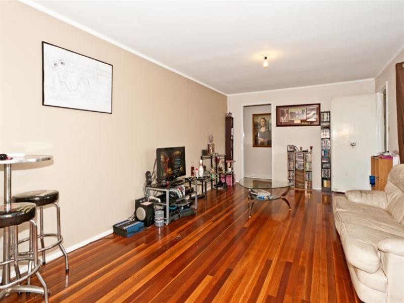 4 McCosker Street, Riverview QLD 4303