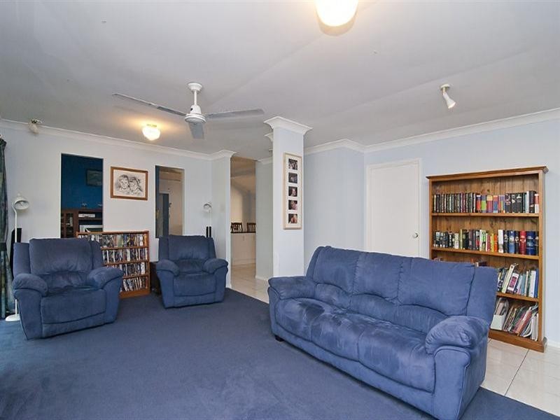 9 Aquamarine Street, Springfield QLD 4300