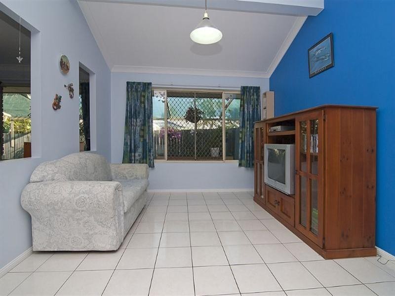 9 Aquamarine Street, Springfield QLD 4300