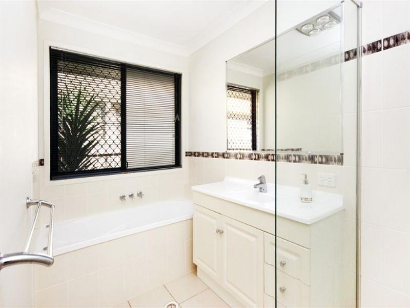 16 Speckled Circuit, Springfield Lakes QLD 4300