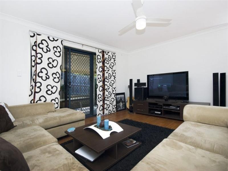 16 Speckled Circuit, Springfield Lakes QLD 4300