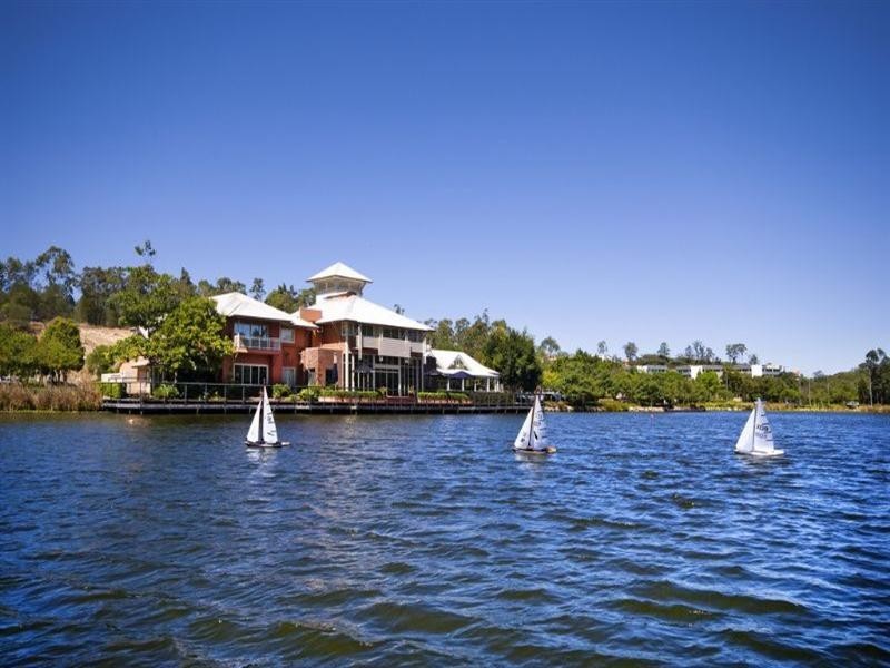 16 Speckled Circuit, Springfield Lakes QLD 4300