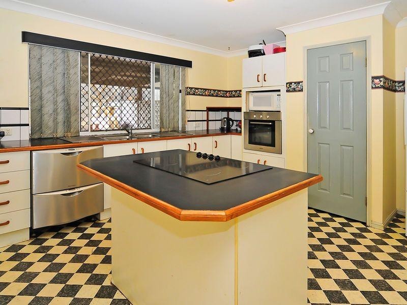 14 Rosa Court, Camira QLD 4300