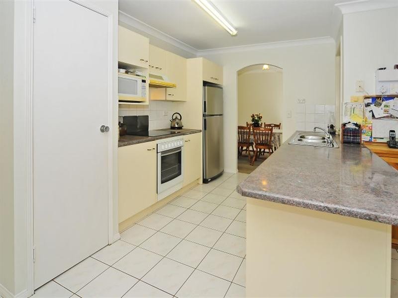 206 Eagle Street, Collingwood Park QLD 4301