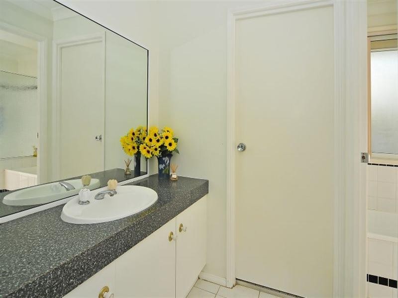 206 Eagle Street, Collingwood Park QLD 4301