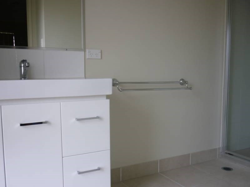 11 Nathan Close, Redbank Plains QLD 4301
