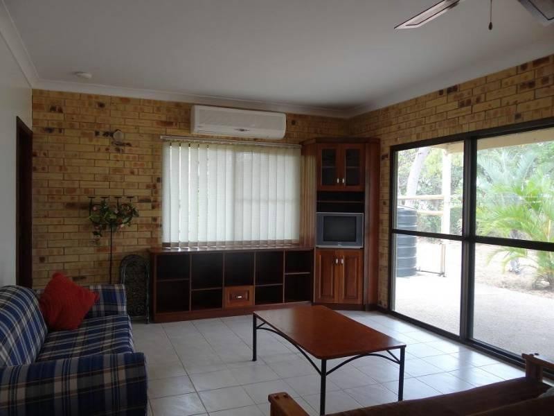 110 GLOUCESTER Avenue, Hideaway Bay QLD 4800