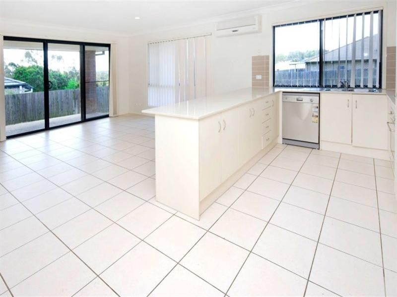 2 Grange Street, Redbank Plains QLD 4301