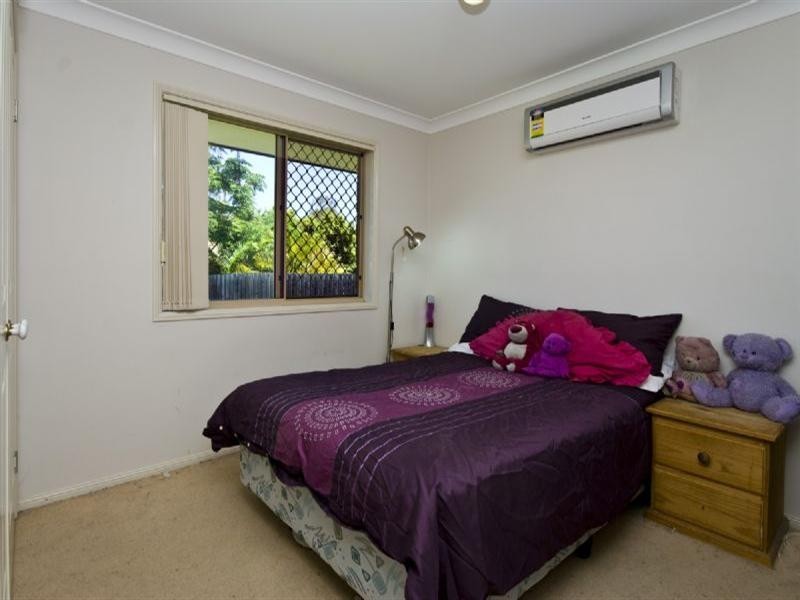 18 McKerrow Crescent, Goodna QLD 4300