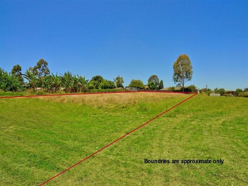 11 Bruce Street, Redbank Plains QLD 4301