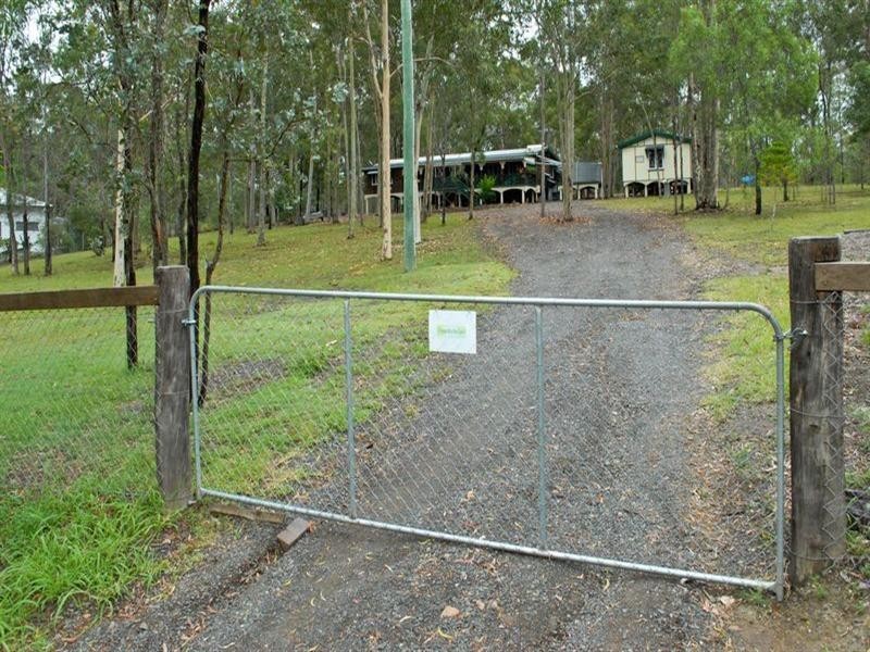 25 Bucknall Street, Regency Downs QLD 4341