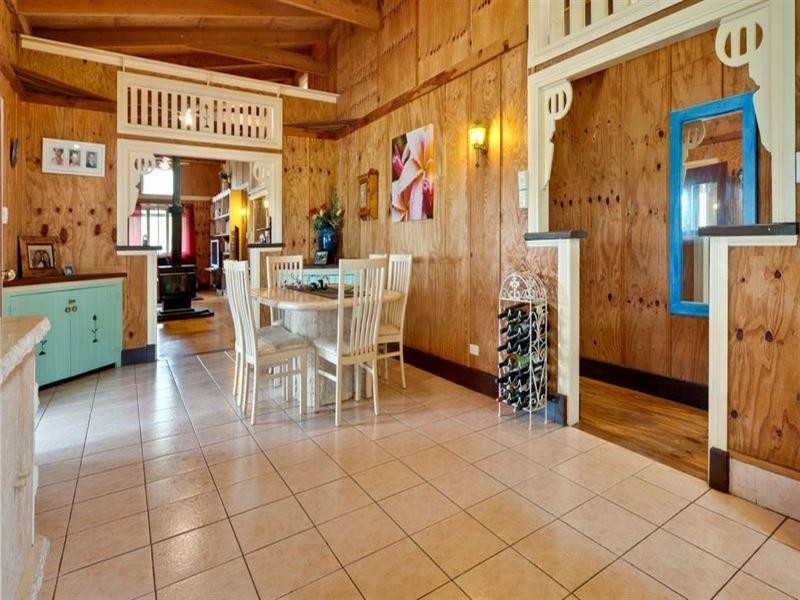 25 Bucknall Street, Regency Downs QLD 4341