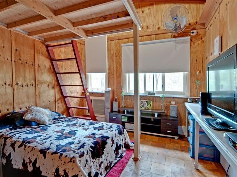 25 Bucknall Street, Regency Downs QLD 4341