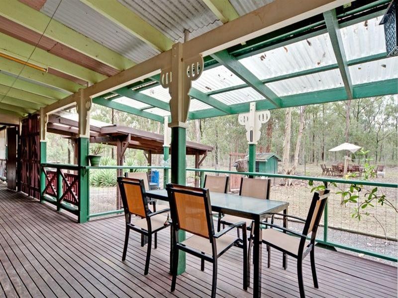 25 Bucknall Street, Regency Downs QLD 4341