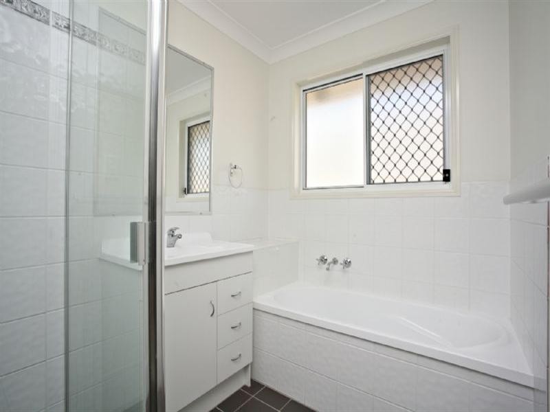 1 Skinner Street, Collingwood Park QLD 4301