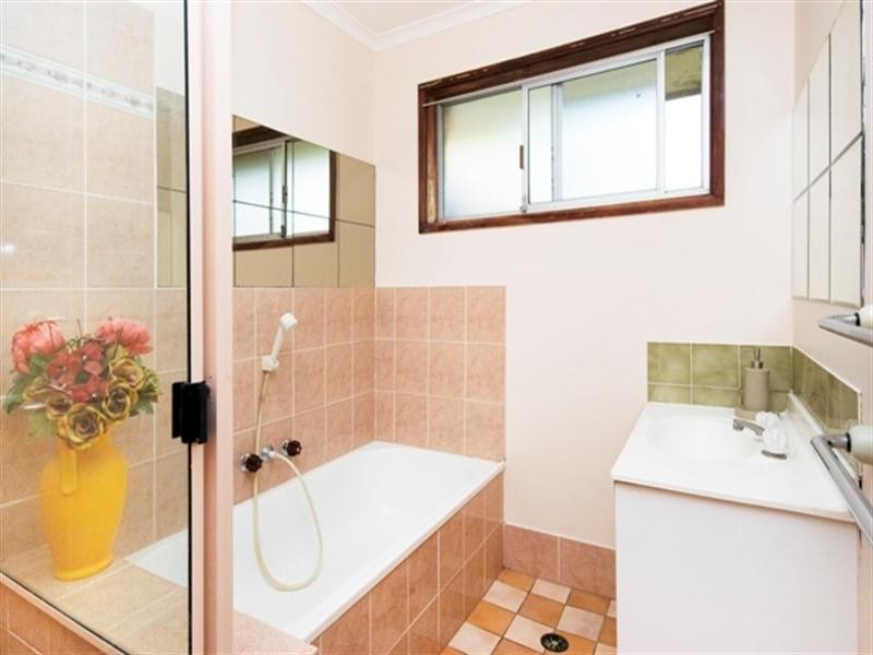 5 Forrest Crescent, Redbank Plains QLD 4301