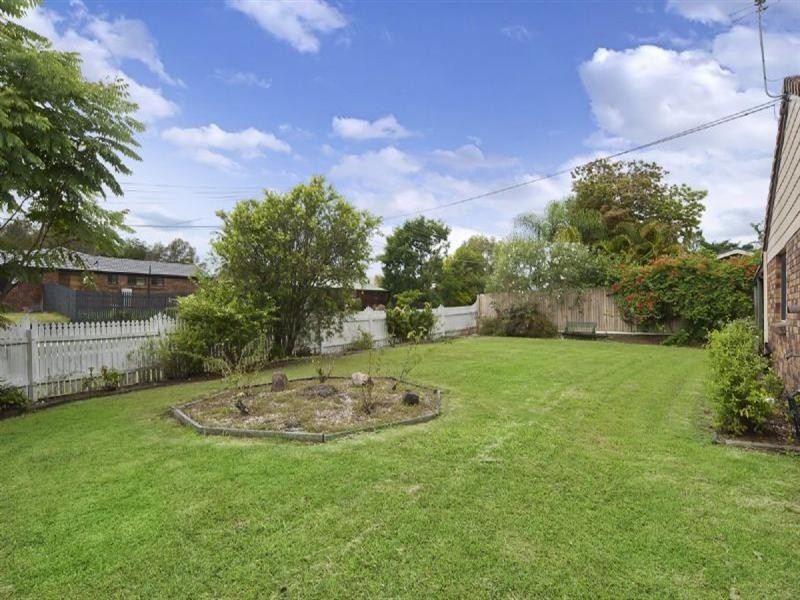 42 Henty Drive, Redbank Plains QLD 4301