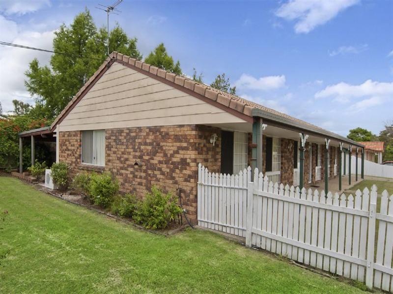 42 Henty Drive, Redbank Plains QLD 4301