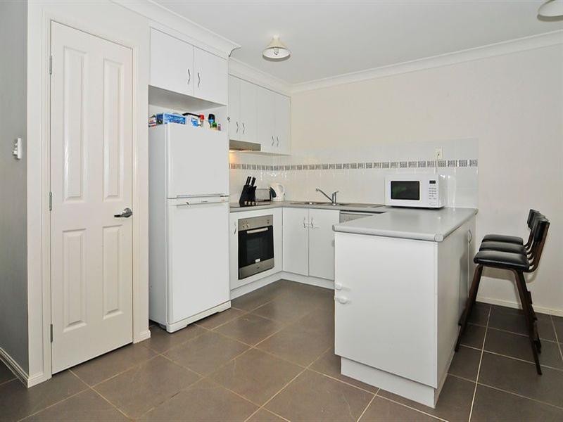 2/46 Berrigan Street, Redbank Plains QLD 4301