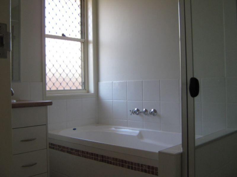 23 Higgins Street, Collingwood Park QLD 4301