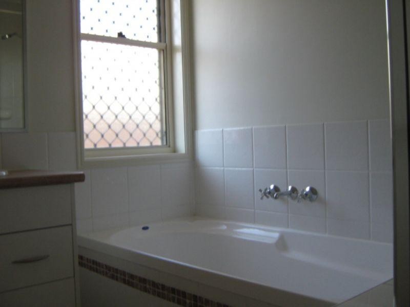 23 Higgins Street, Collingwood Park QLD 4301