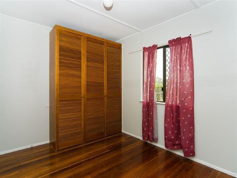 218 Whitehill Road, Raceview QLD 4305