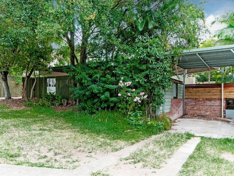 1 Kallara Avenue, Ipswich QLD 4305