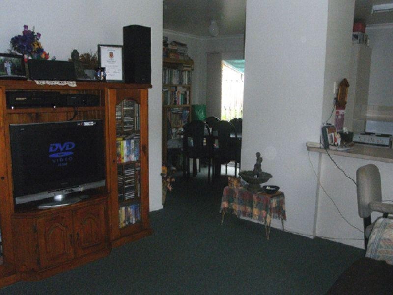 2/3 Mooney Close, Goodna QLD 4300