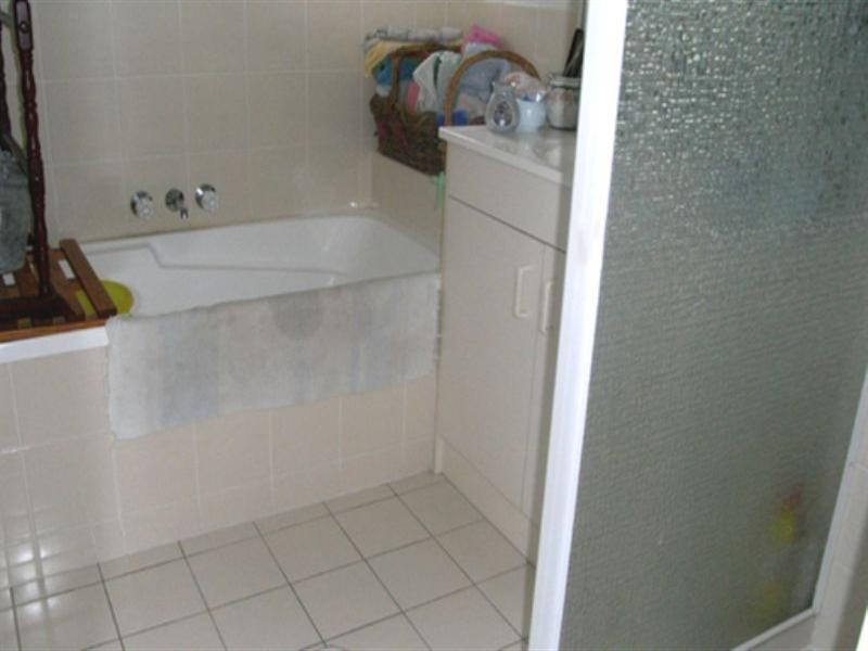 2/3 Mooney Close, Goodna QLD 4300